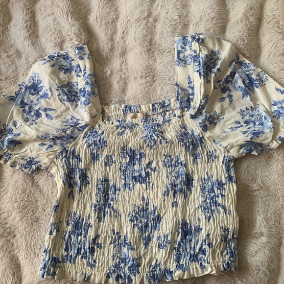 Monteau Tops - Montreau Floral Blue and White Women's Top